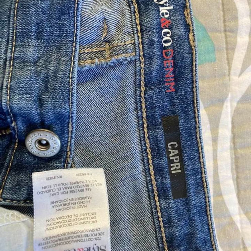 Style & Co. Capris - Picture 7 of 7